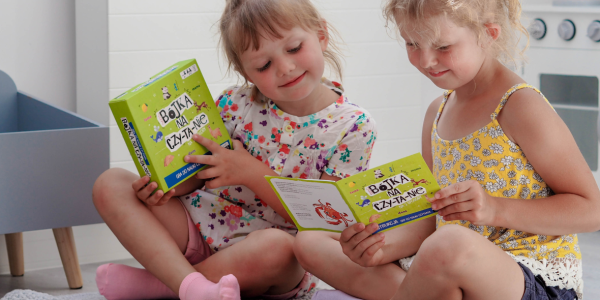 Bójka – seria emocjonujących karcianych gier edukacyjnych! 