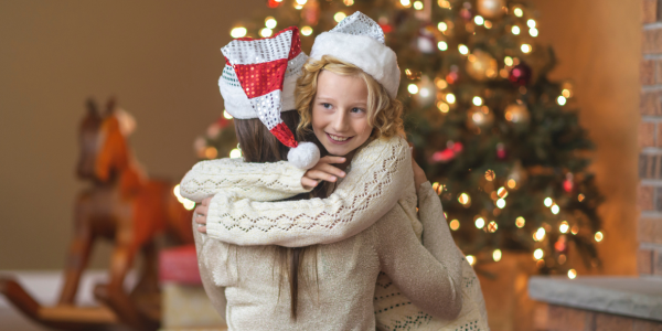 Jak wspierać emocje dziecka w święta – poradnik dla rodziców